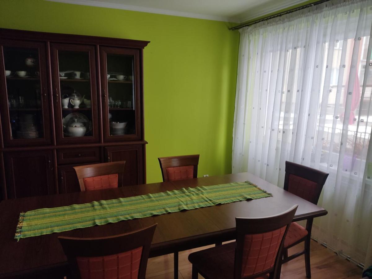 Appartement Przy Parku à Jarosław Extérieur photo